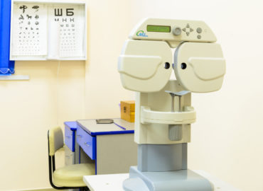 Аппаратное лечение зрения